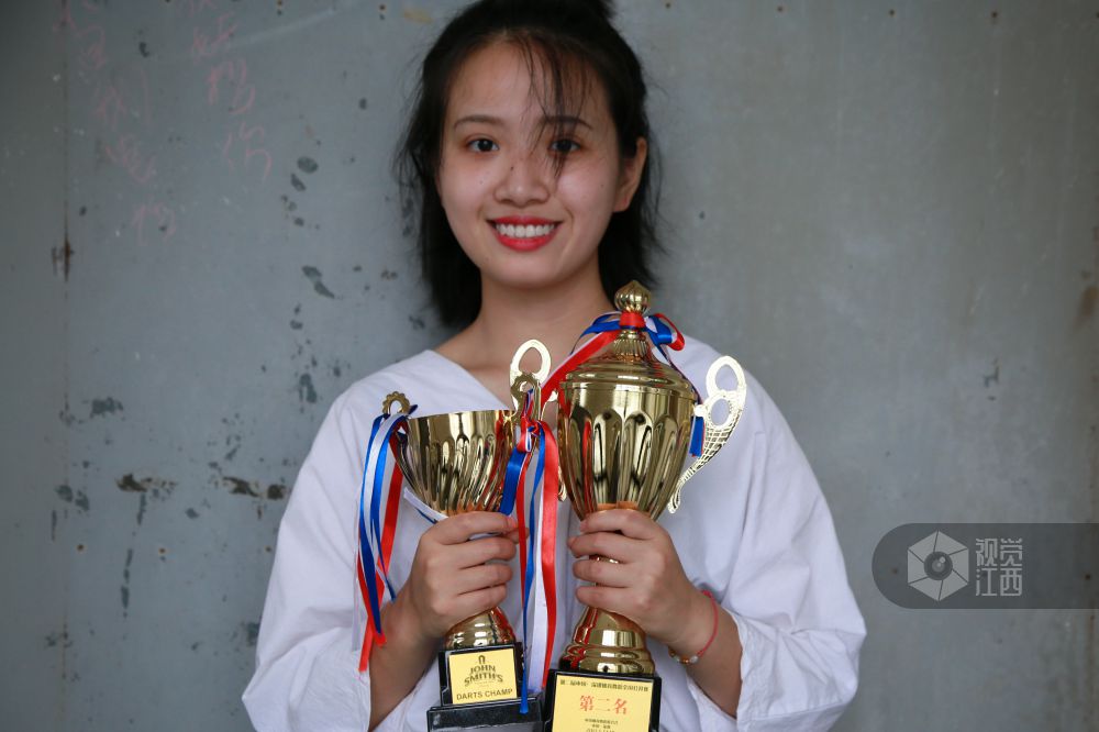 江西舞者“蔡依林”：青春为自己绽放