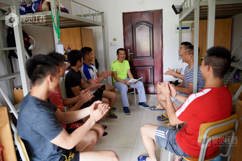 摔跤吧！男孩儿！江西健儿演绎技艺与力量的视觉盛宴