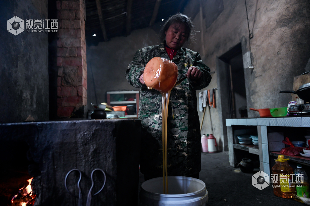 三代传承做米糖 舌尖上的年味浓