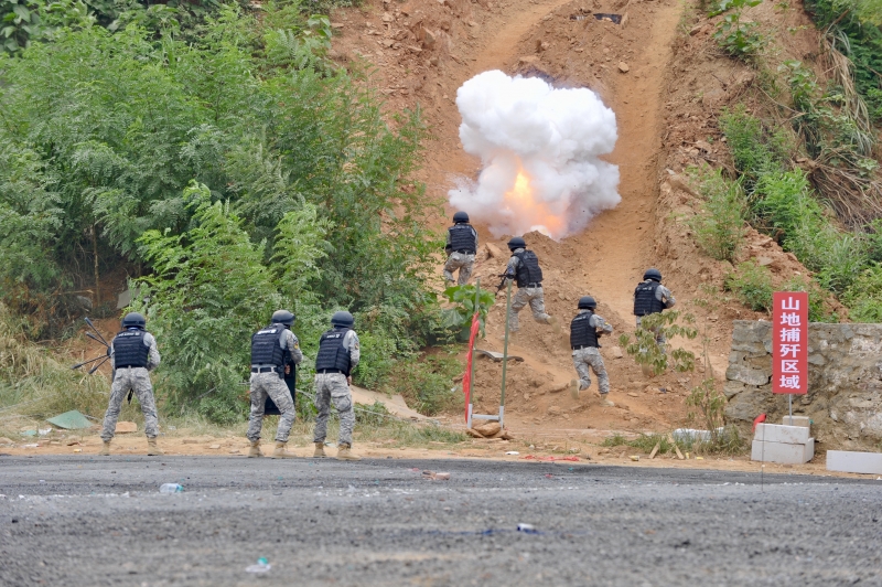 号令一出，动若风发！江西全警实战大练兵场面超燃