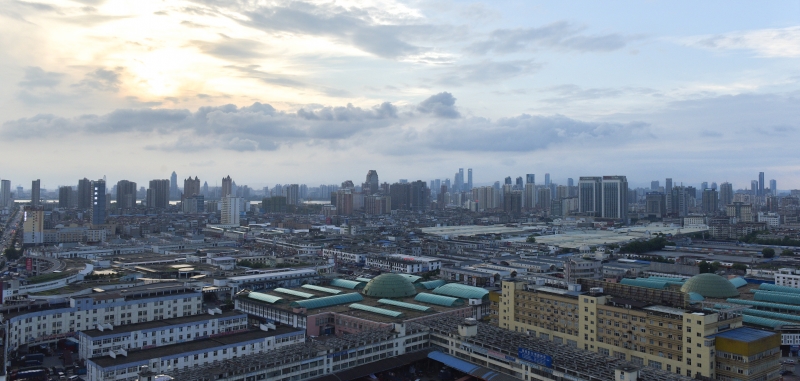 《俯瞰老洪城大市场》组照