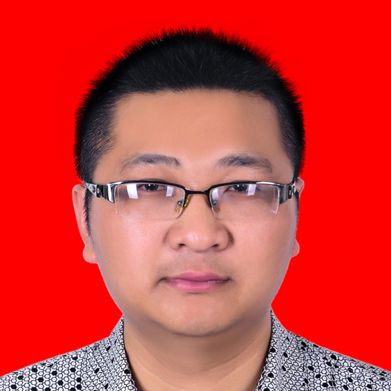 中国摄影家协会会员，人民网、光明网、视觉中国、视觉江西签约摄影师，吉安市网络文旅推介官，峡江县摄影家协会副主席。
