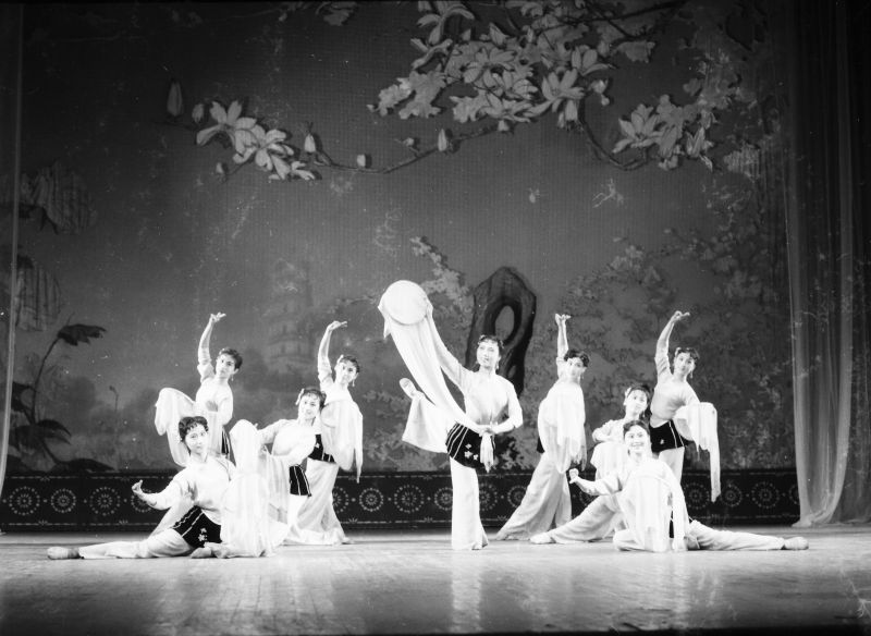 舞蹈：《迎春》