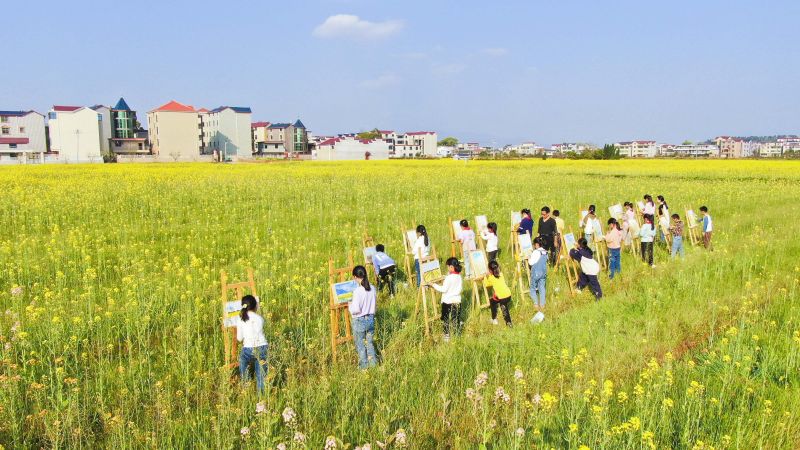 江西吉安：小学生走进花?；禾?>
          <span>江西吉安：小学生走进花?；禾?/span></a>
        </li>
               <li>
          <a href=