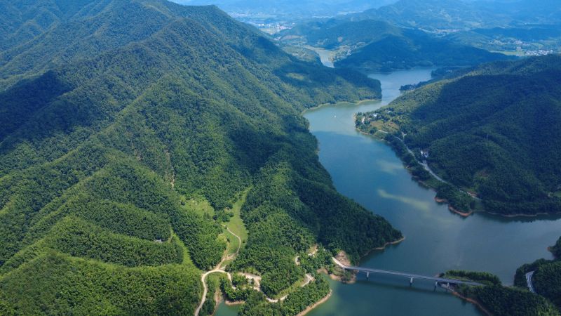 江西芦溪：生态水库 景美宜人