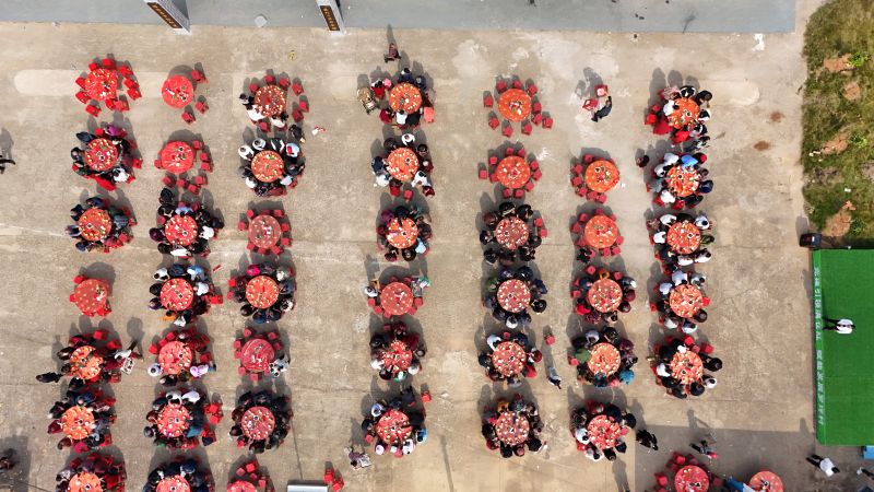 【视频】江西南昌：重阳宴戏暖桑榆