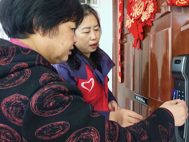 江西遂川：守“忘”行动 200个家庭受益